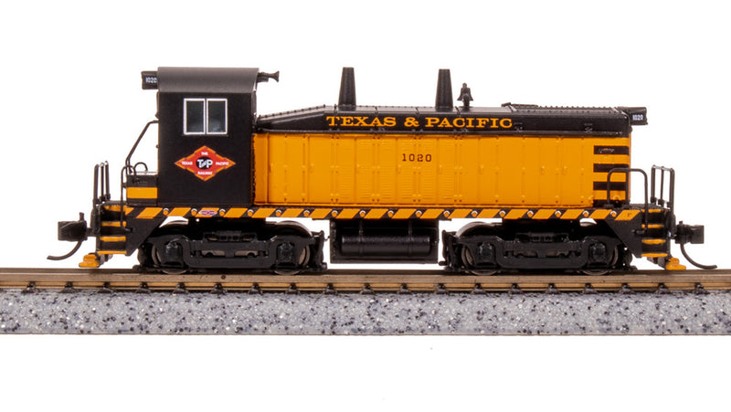 Load image into Gallery viewer, Broadway 7524 Scale Texas and Pacific EMD SW7 Orange & Black Sound DCC #1020 - N