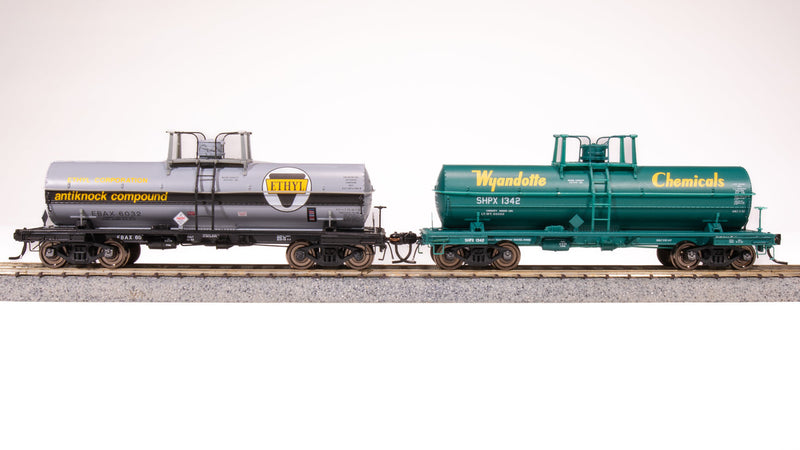 Load image into Gallery viewer, Broadway Limited HO Scale Ethyl Corp, Wyandotte 6000 Gallon Tank 2-Pack A - 7669