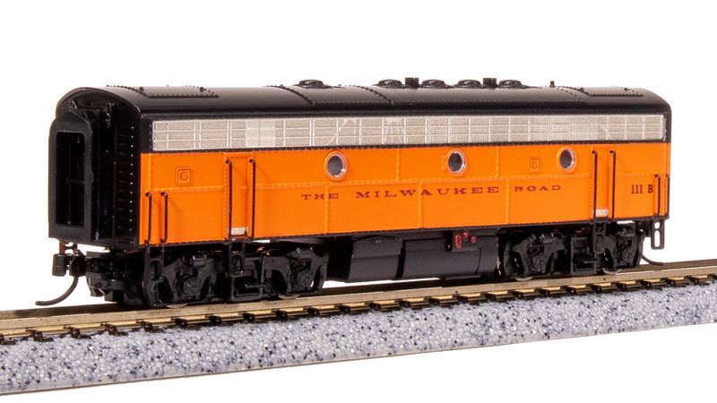 Load image into Gallery viewer, Broadway Limited N MILW EMD F7 AB Orange/Black Diesel Locomotive 108A/111B - 7755