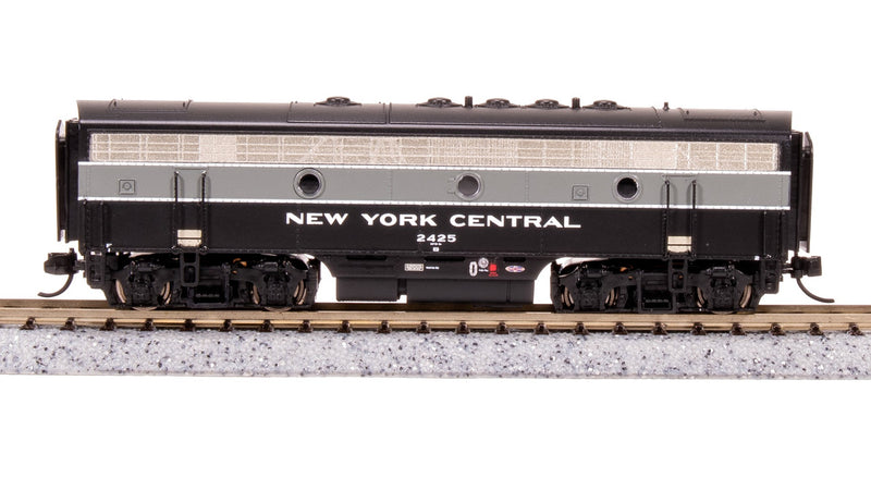Load image into Gallery viewer, Broadway Limited N NYC F7B Full Lightning Stripes Diesel Locomotive #2426 - 7777