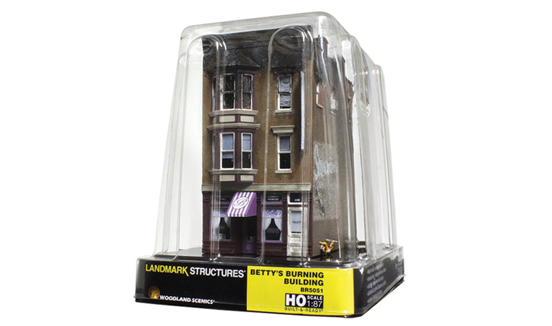 Load image into Gallery viewer, Woodland Scenics HO B/U Betty’s Burning Building