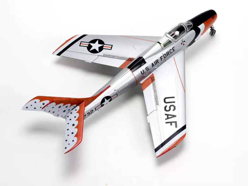 Load image into Gallery viewer, Revell 1:48 F84F Republic Thunderstreak Thunderbirds US Airforce Model Kit