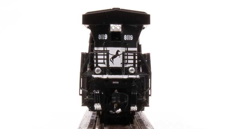 Load image into Gallery viewer, Broadway Limited N Scale ES44AC Diesel NS #8140/blk&wht DC/DCC Sound