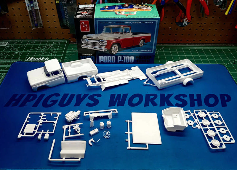 Load image into Gallery viewer, AMT 1960 Ford F-100 Pickup w/Trailer 1:25 Scale Model Kit