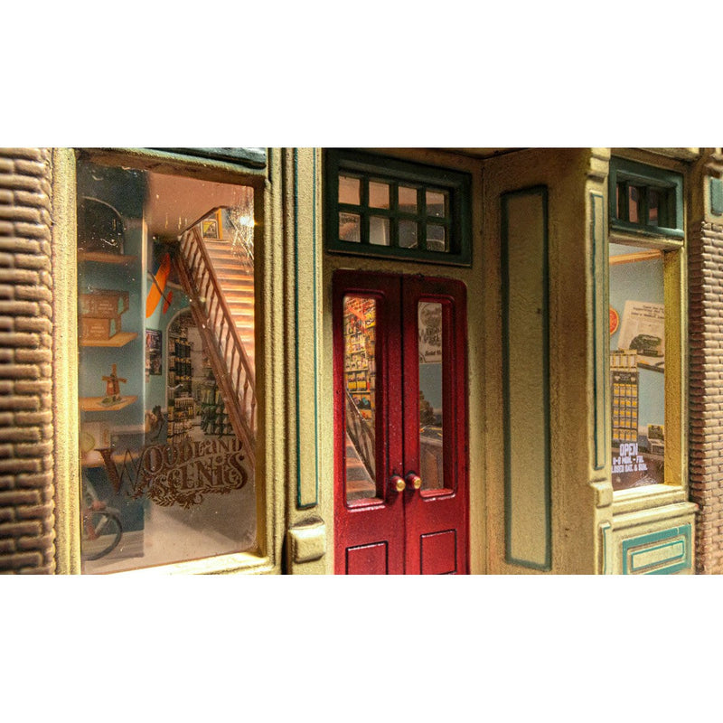 Load image into Gallery viewer, Woodland Scenics HO Scale Toy & Hobby Junction Built and Ready