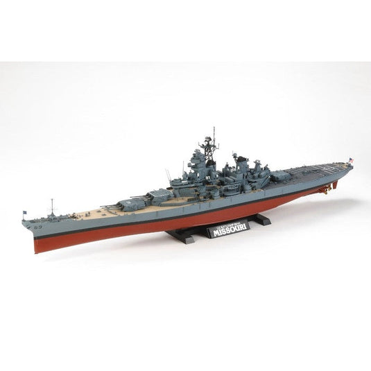 1/350 USS Missouri BB63 Battleship 1991