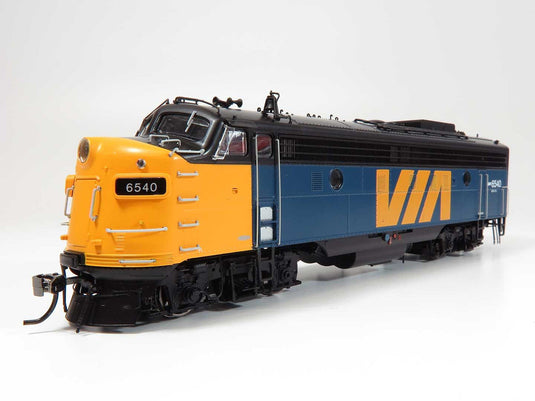Rapido HO Scale VIA Rail (No Logo On Nose) FP9A Locomotive 