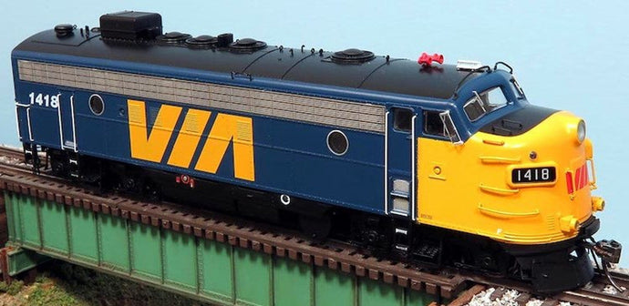 Rapido HO Scale VIA Rail (Early) FP7 Locomotive 