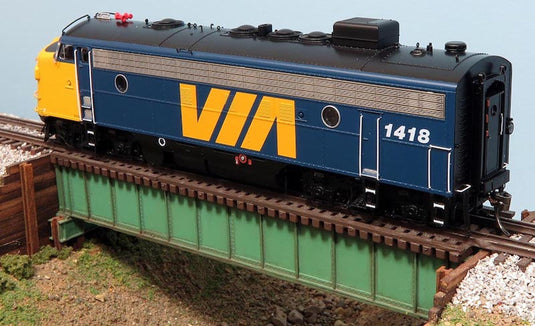 Rapido HO Scale VIA Rail (Early) FP7 Locomotive 