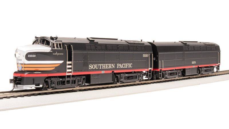 Load image into Gallery viewer, Broadway Limited HO Southern Pacific RF-16 Sharknose A/B 5550/5570 DCC/Snd - 7708
