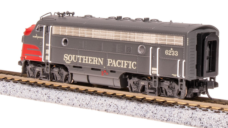 Load image into Gallery viewer, Broadway Limited N SP EMD F7 AB Bloody Nose Diesel Locomotive #6233/8148 - 7760
