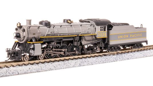 Broadway 8014 Union Pacific Light Pacific 4-6-2 Two-tone Gray w/ Yellow