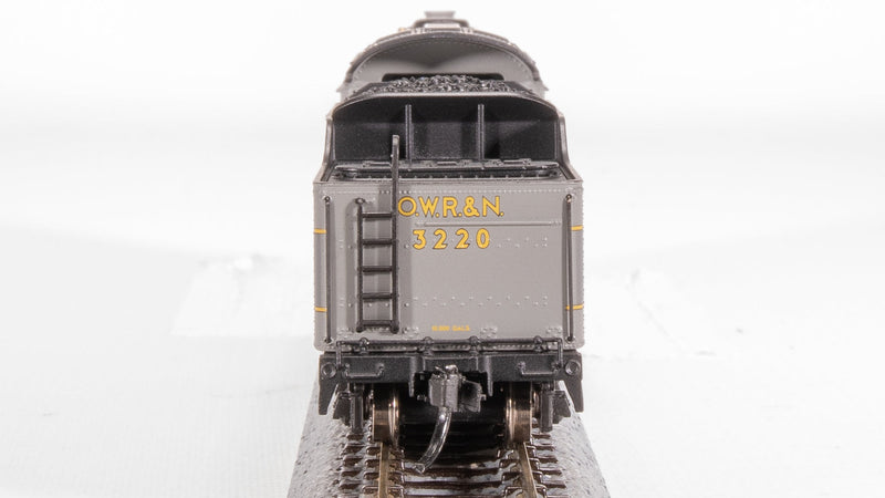 Load image into Gallery viewer, Broadway 8014 Union Pacific Light Pacific 4-6-2 Two-tone Gray w/ Yellow #3220 - N
