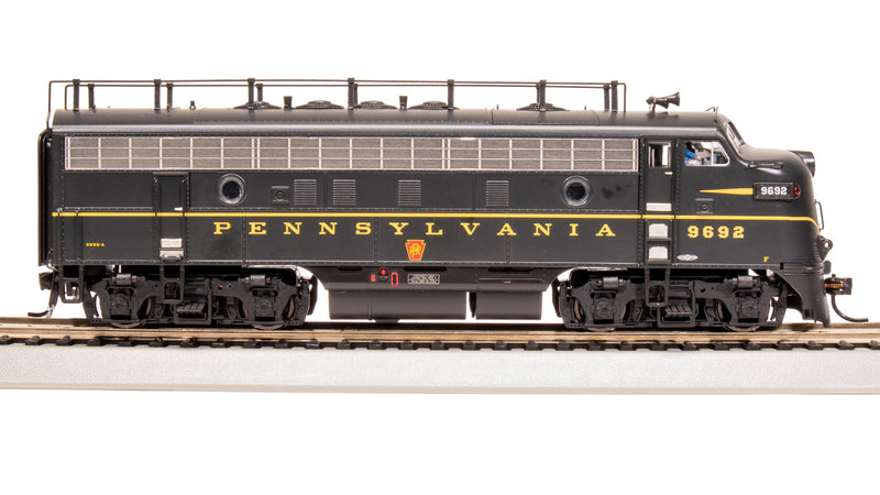 Load image into Gallery viewer, Broadway Limited HO Scale Pennsylvania EMD F7A DGLE Single Stripe #9699A - 8312
