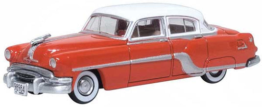 Oxford HO Scale Pontiac Chieftain 4-Door Sedan 1954 Coral Red / Winter White