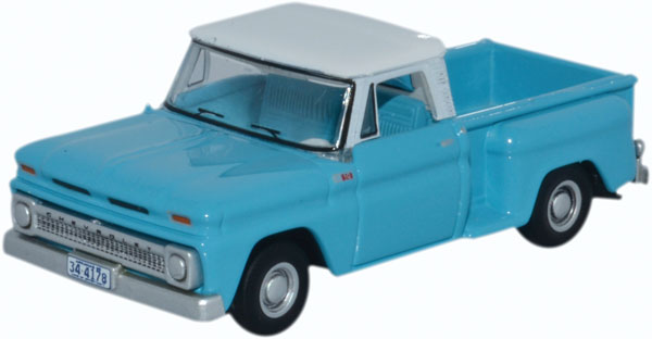 Oxford HO Scale Chevrolet Stepside Pickup 1965 Light Blue / White