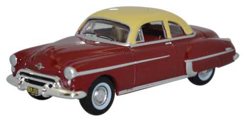 Oxford HO Scale Oldsmobile Rocket 88 Coupe 1950 Chariot Red / Canto Cream