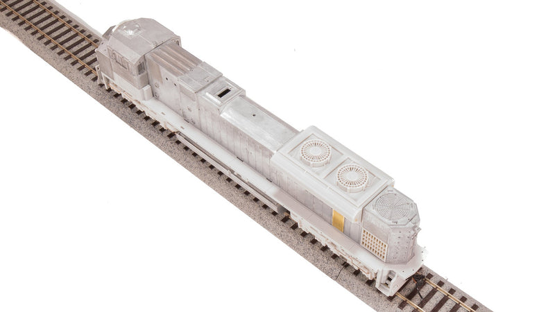 Load image into Gallery viewer, Broadway Limited HO Scale Unpainted EMD SD70ACe  (DC) Stealth - 8720
