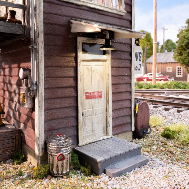 Load image into Gallery viewer, Woodland Scenics N Scale Interlocking Tower - BR4964
