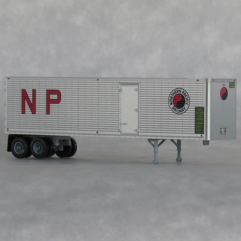 Load image into Gallery viewer, Trainworx N Scale Northern Pacific 40' Corrugated Trailer NP #20462 - TWX40233-07
