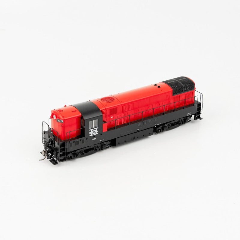Load image into Gallery viewer, Rapido HO Scale New Haven H16-44 Diesel Locomotive 1609 (Analog DC) - 44033
