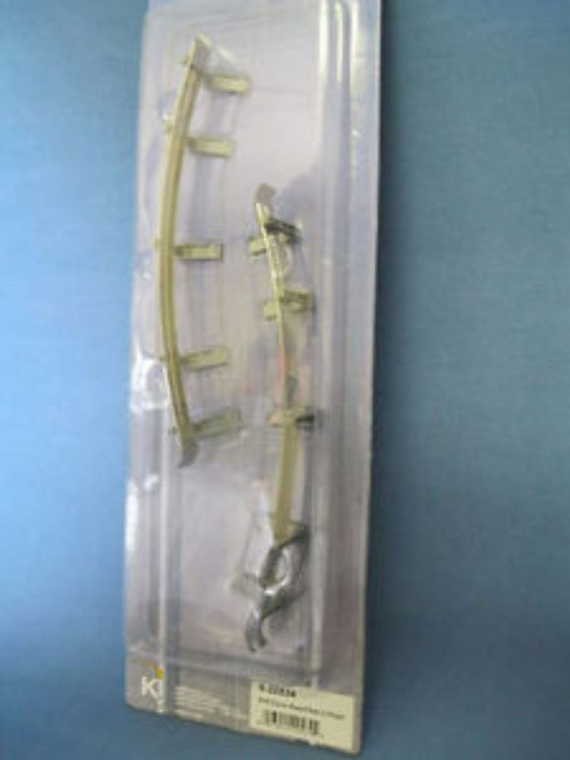 Load image into Gallery viewer, Lionel O Scale SuperStreets D16 Curve Guard Rail (2) - 22534

