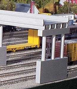 Rix Products 162 N Scale Modern Highway Overpass 50' Deck w/Pier