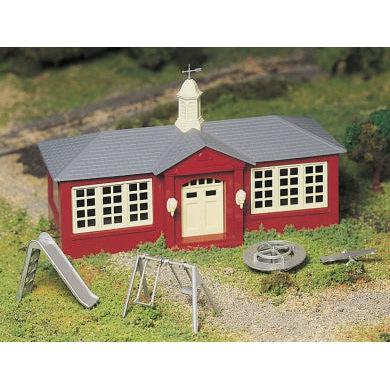 Bachmann O Plasticville School House