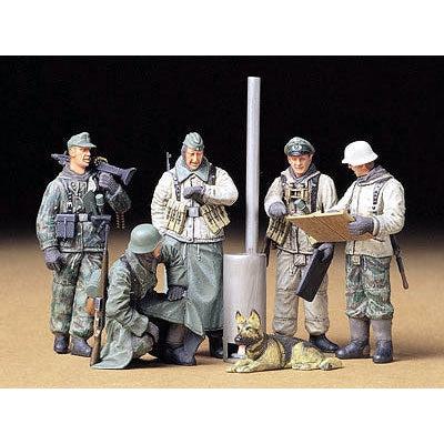 Tamiya German Soldiers At Field Briefing