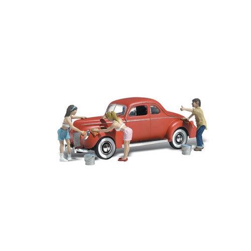 HO Autoscene Suds & Shine 1940's Ford Coupe w/Figures - Fusion Scale Hobbies